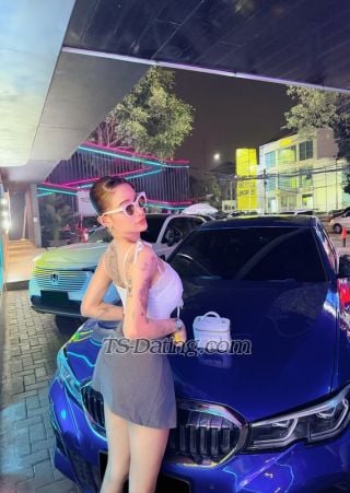 trans girl Zaraaqilasrg 8801936