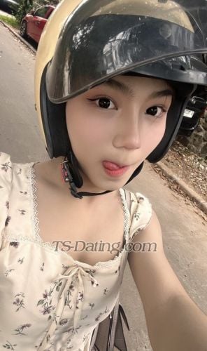 trans girl Zeralove 2183293