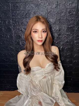 trans girl Zoaballball 8634599